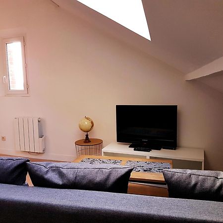 Sw Cosy Apart - Chambly Persan Roissy Экстерьер фото